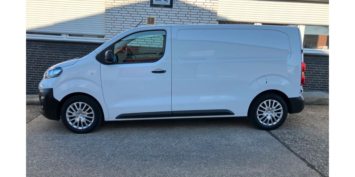 Opel Vivaro 45.842 km 14.990 &euro; Hilden 40721