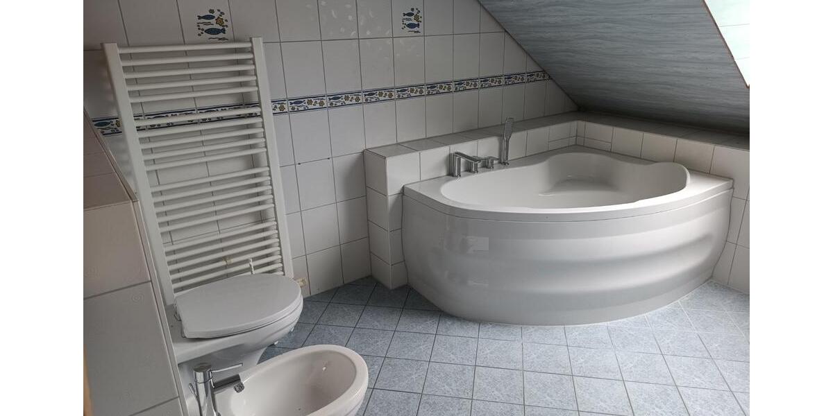 Doppelhaushälfte mit Büroräumen zur Miete in Bornheim-Walberberg 6 zimmer