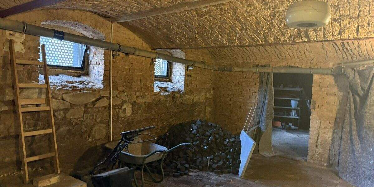 Mehrfamilienhaus, Wohnhaus Lichtenstein/Sachsen Lichtenstein - 8 Zimmer, 286 m&sup2;, 277.000&euro; | Angebot:24250865