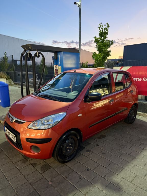 i10