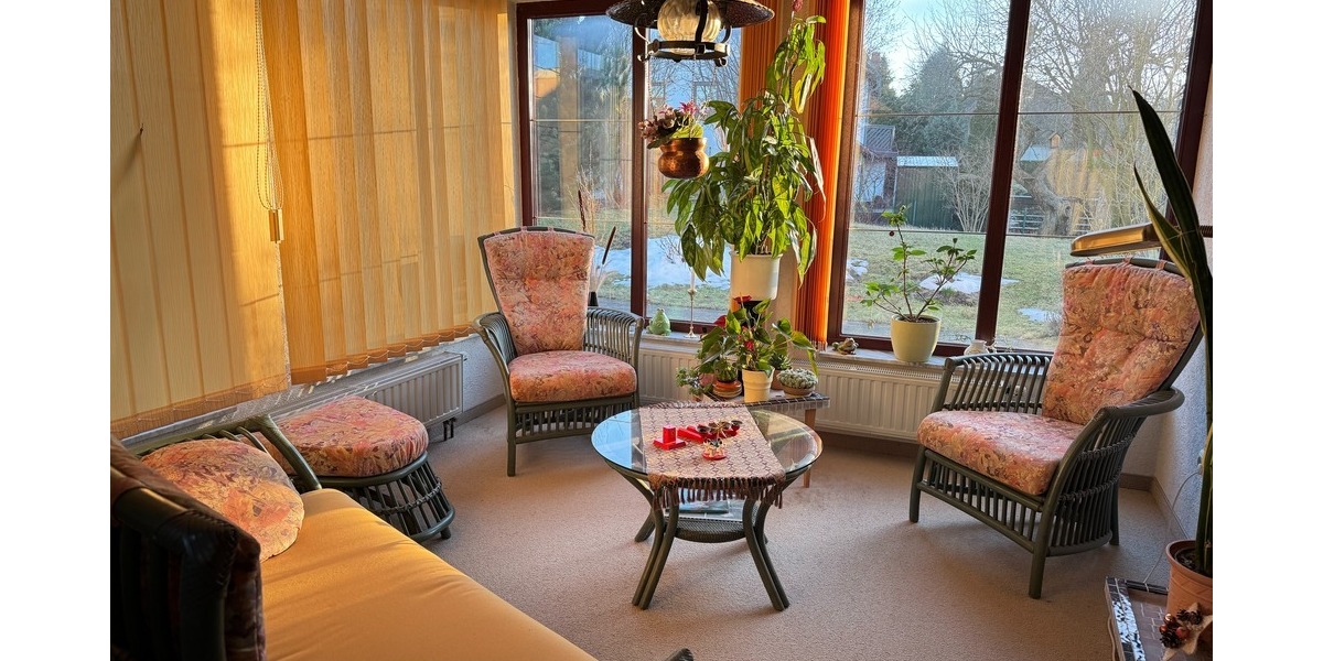 Helles, großes Einfamilienhaus mit Einliegerwohnung und Büro, Praxis oder Ferienwohnung - Einfamilienhaus Pohrsdorf Pohrsdorf | Angebot:26287315