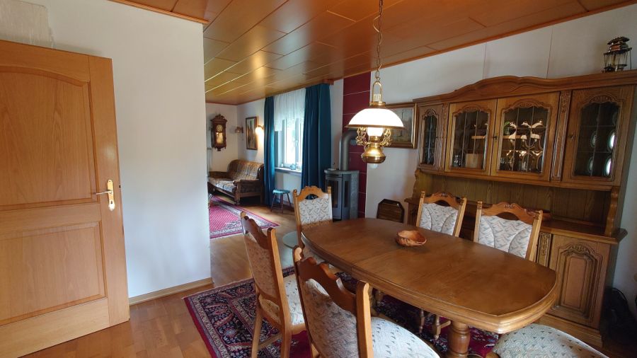 Provisionsfrei* von Privat: Mehrfamilienhaus mit großem Garten und zwei Garagen - Mehrfamilienhaus, Wohnhaus Mühltal | Angebot:27145805