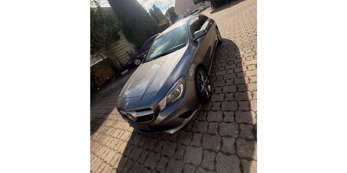 Mercedes-Benz CLA 200 Shooting Brake 229.000 km 10.400 &euro; Elze 31008