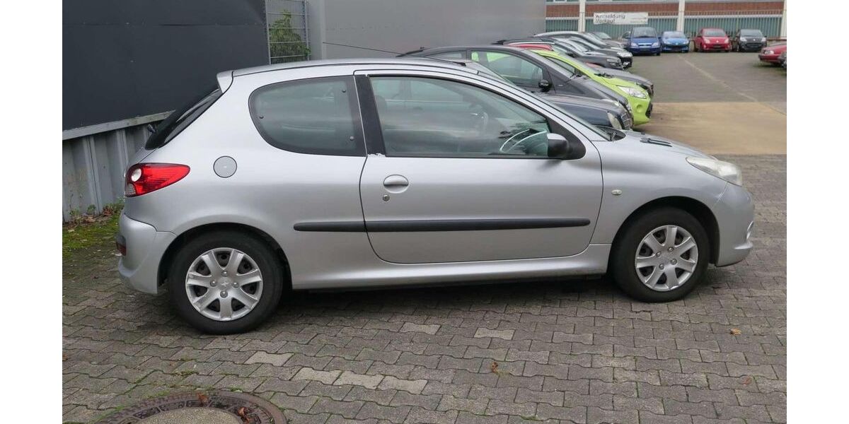 Peugeot 206 122.300 km 2.950 &euro; Saarbrücken 66117