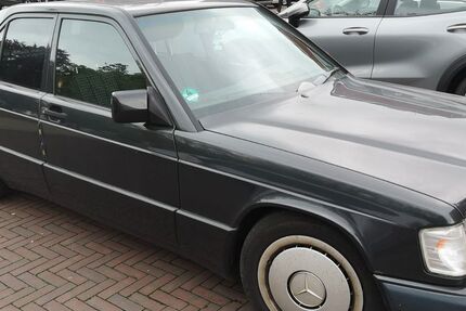 Mercedes-Benz 190 145.400 km 5.000 &euro; Herne 44651
