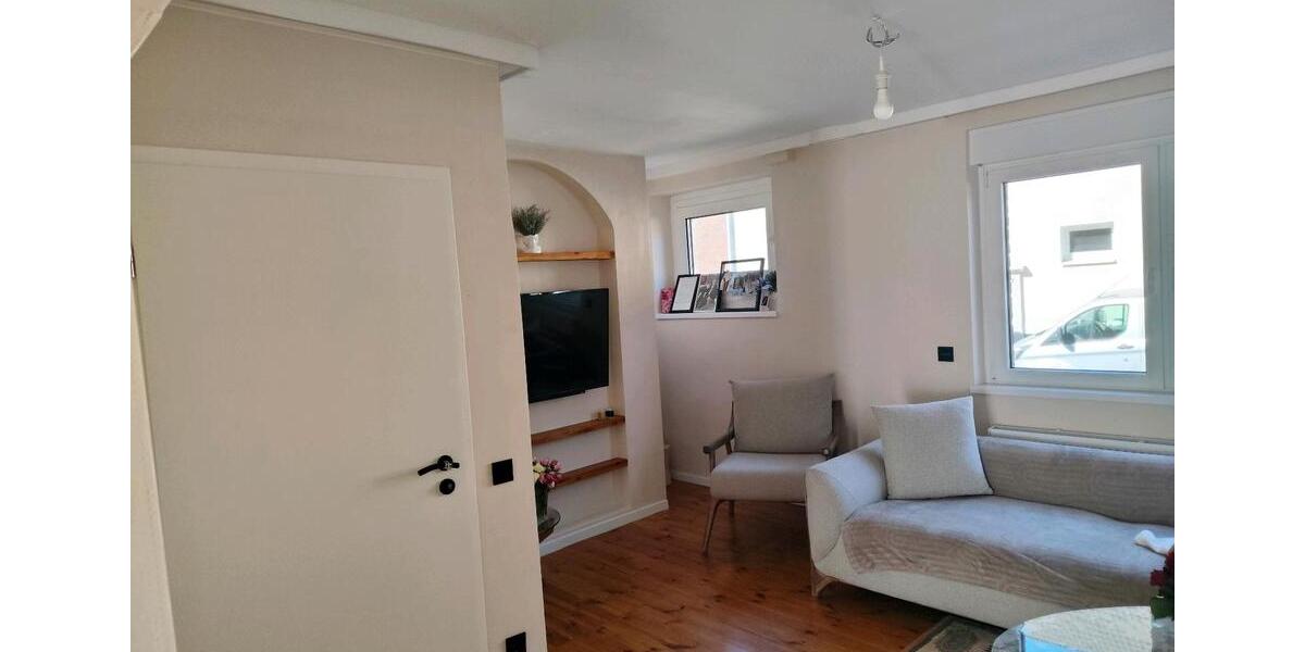 Mehrfamilienhaus, Wohnhaus Duisburg Rheinhausen - 12 Zimmer, 250 m&sup2;, 330.000&euro; | Angebot:26840108