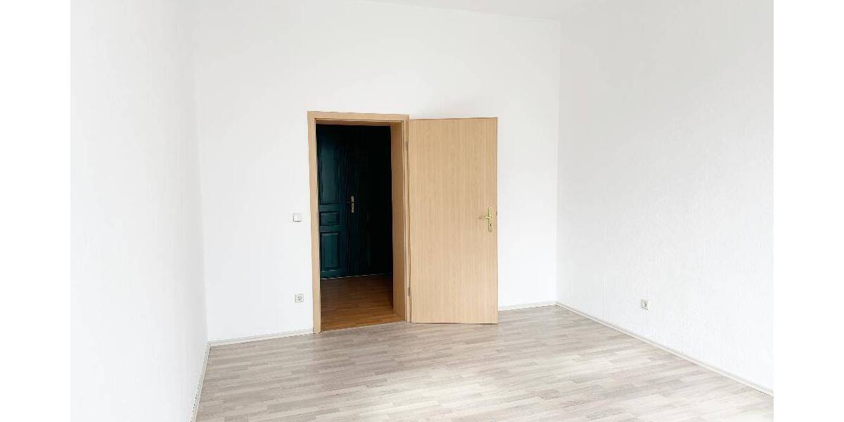 Etagenwohnung Riesa Altriesa - 2 Zimmer, 73 m&sup2;, 395&euro; | Angebot:25985365