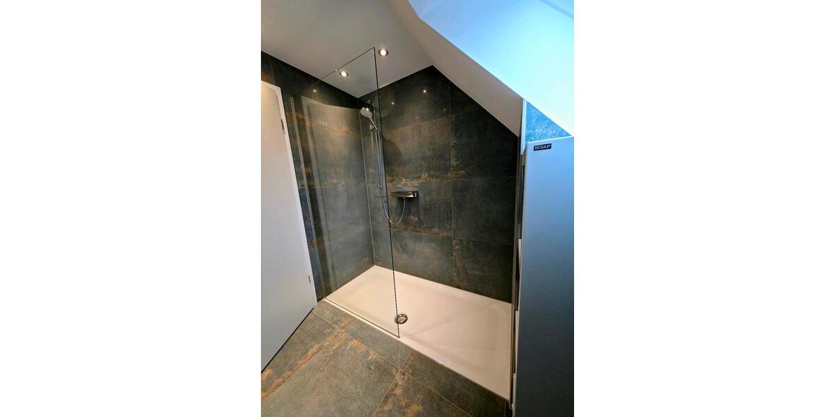 Hochwertige Dachgeschosswohnung in Kaarst Erstbezug 1 zimmer