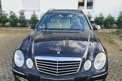 Mercedes-Benz 280 208.000 km 5.500 &euro; Ovelgönne 26939