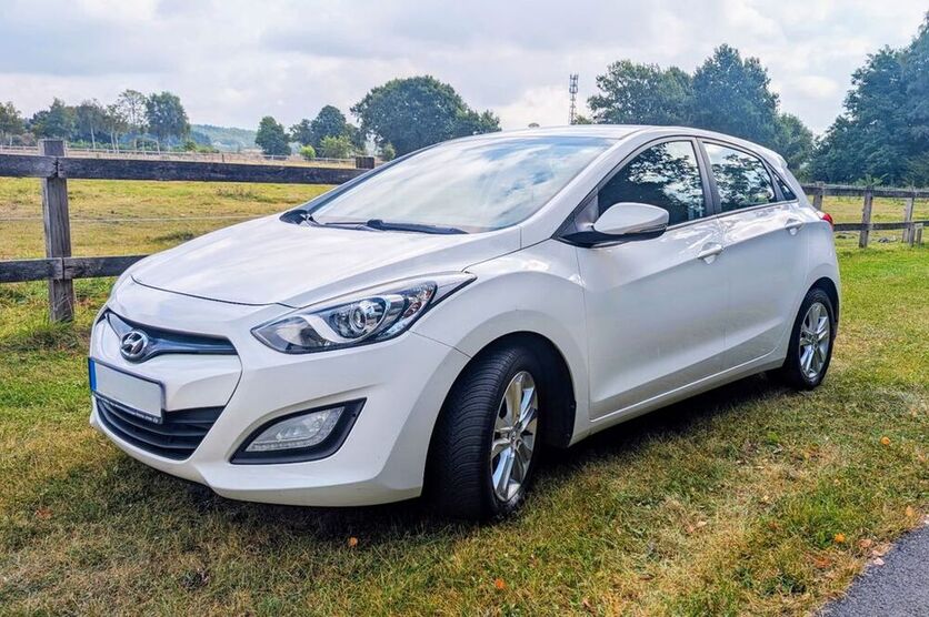 i30