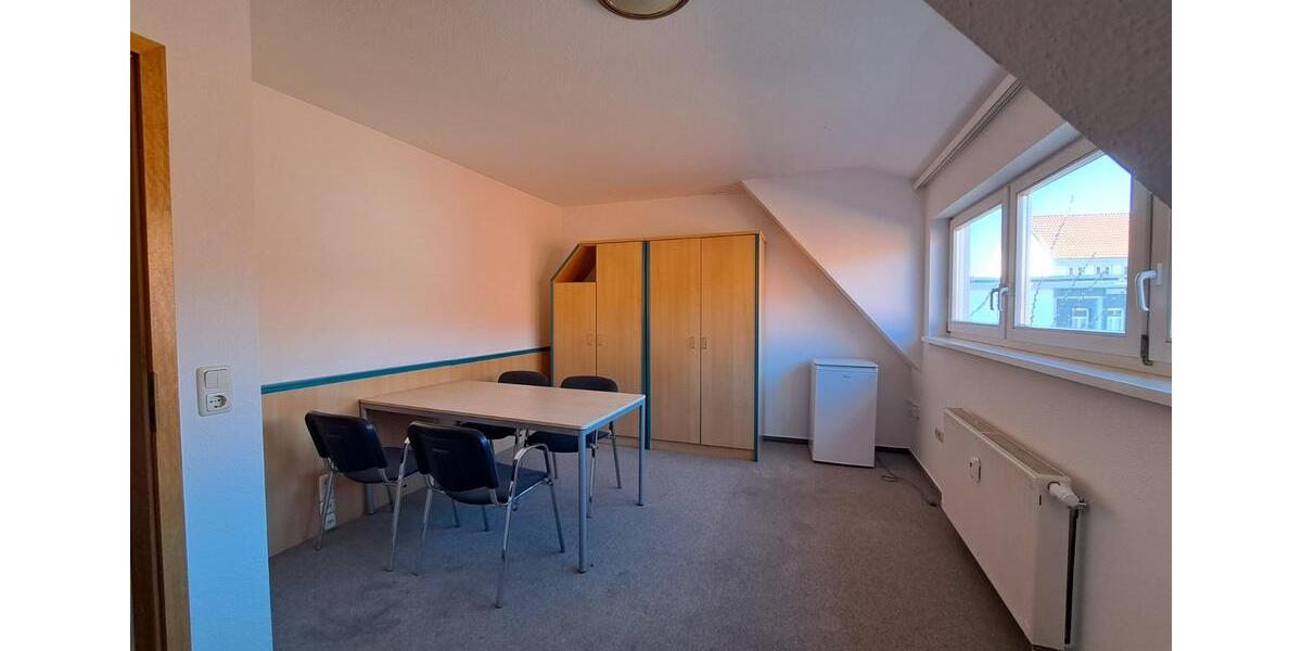 Dachgeschoßwohnung Mühlhausen (Thüringen) - 3 Zimmer, 80 m&sup2;, 464&euro; | Angebot:25431372