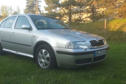 Skoda Octavia 167.000 km 900 € Zöllnitz 07751