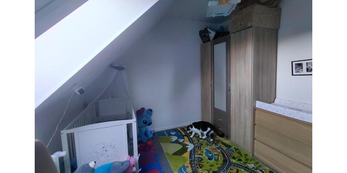 Dachgeschoßwohnung Gnarrenburg - 4 Zimmer, 100 m&sup2;, 1.100&euro; | Angebot:25420076