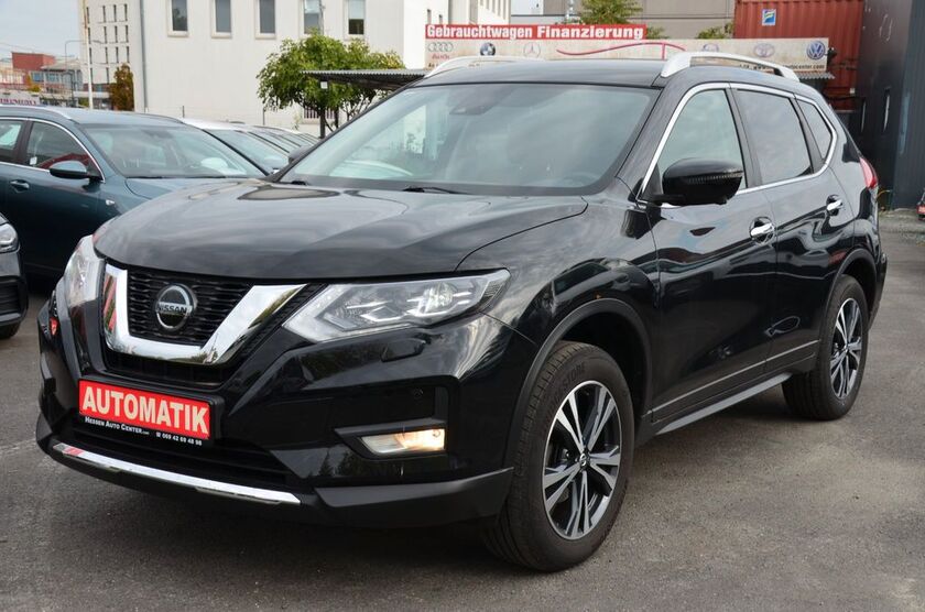 Nissan X-Trail 92.000 km 22.900 € Frankfurt 60388