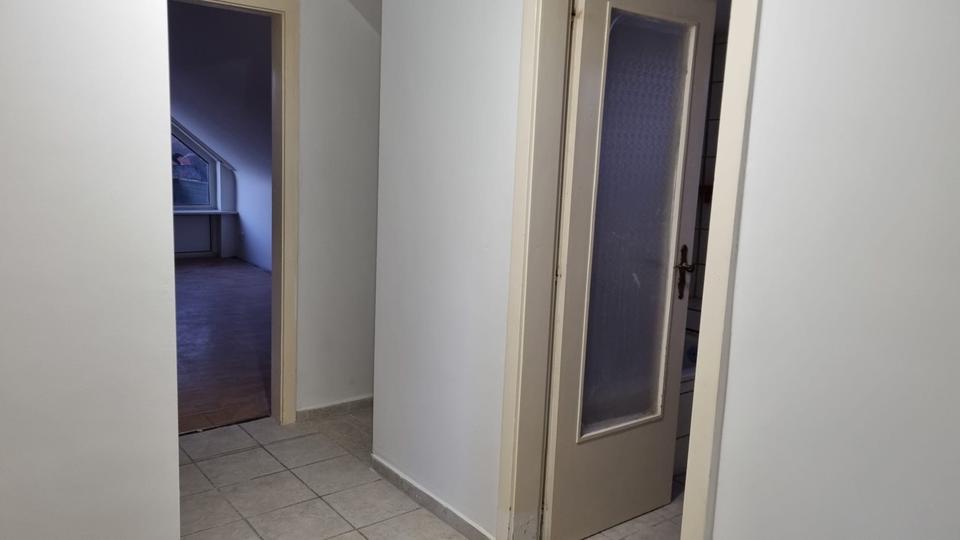 Dachgeschoßwohnung Glinde - 2 Zimmer, 61 m&sup2;, 750&euro; | Angebot:24732269