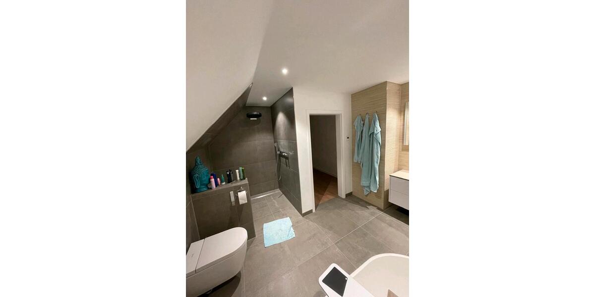 Einfamilienhaus Lemwerder - 3 Zimmer, 200 m&sup2;, 1.600&euro; | Angebot:25944473