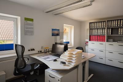 FLEXIBEL NUTZBAR - IDEAL FÜR BÜRO, LAGER & EVENTS - Gewerbeobjekt Kalefeld | Angebot:26340491