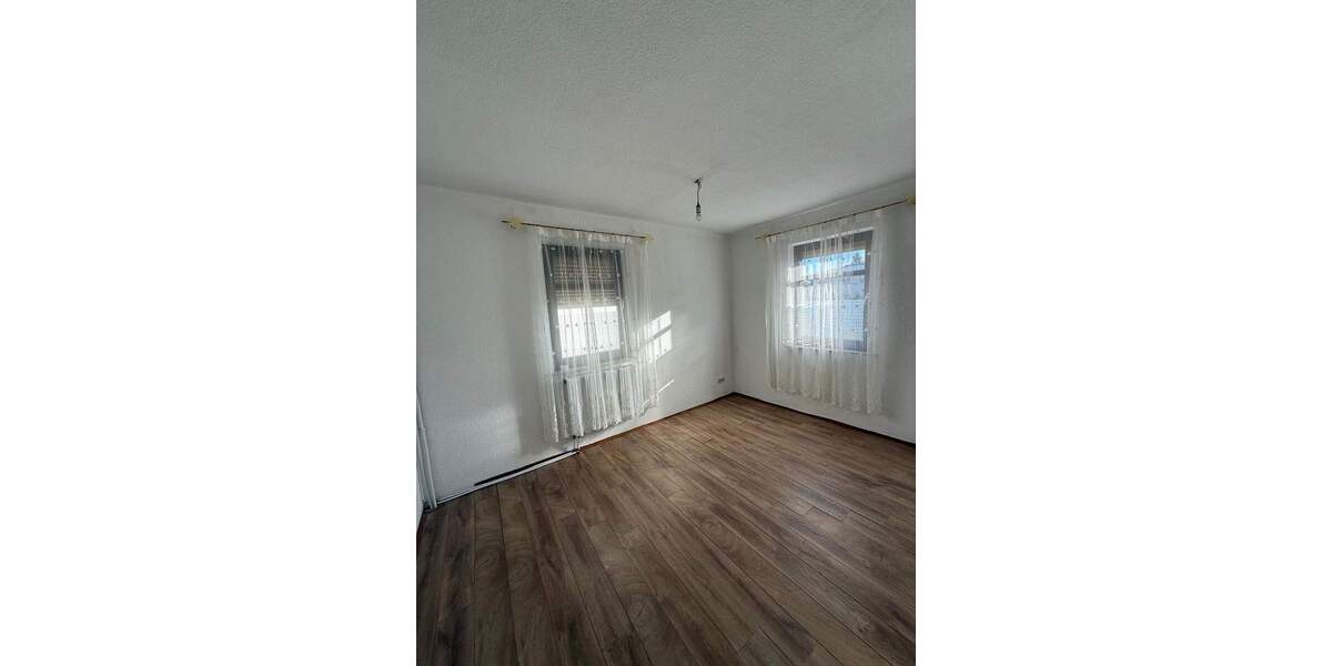 Ideal für große Familien auch Jobcenter-geeignet 5 zimmer