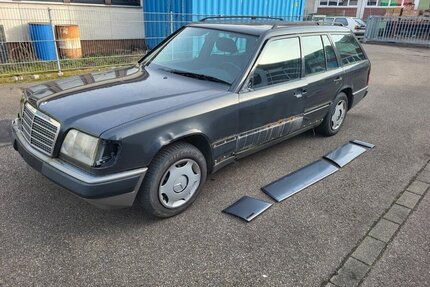 Mercedes E 200 T W 124