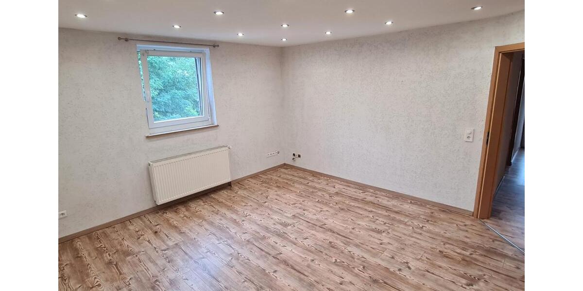 Doppelhaushälfte Illingen - 6 Zimmer, 135 m&sup2;, 199.000&euro; | Angebot:27034073