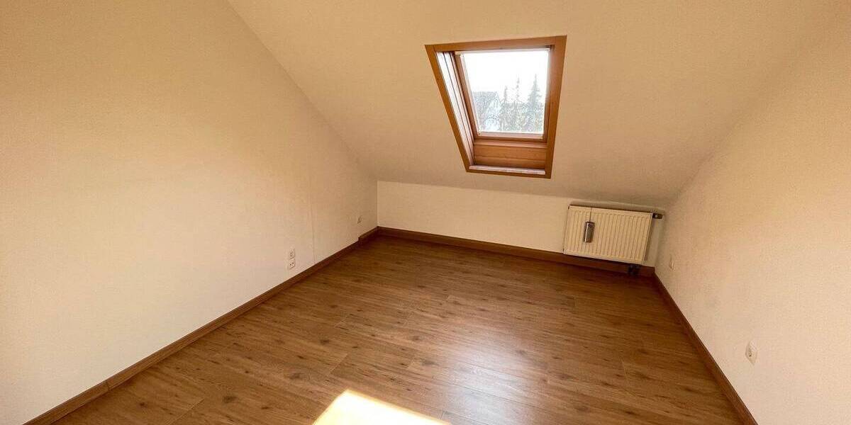 Einfamilienhaus Langenzenn - 6 Zimmer, 130 m&sup2;, 1.495&euro; | Angebot:25984081
