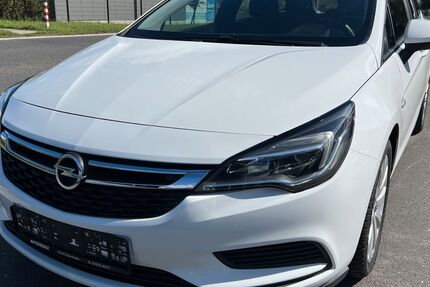 Opel Astra 97.056 km 7.890 &euro; Bornheim 53332