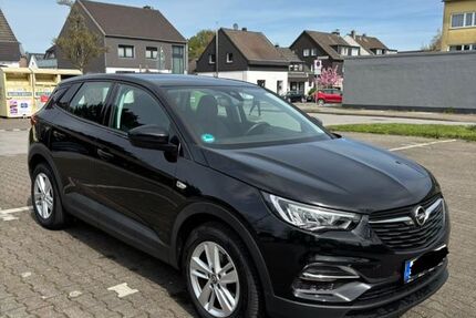 Opel Grandland (X) 49.000 km 15.950 &euro; Bottrop 46242