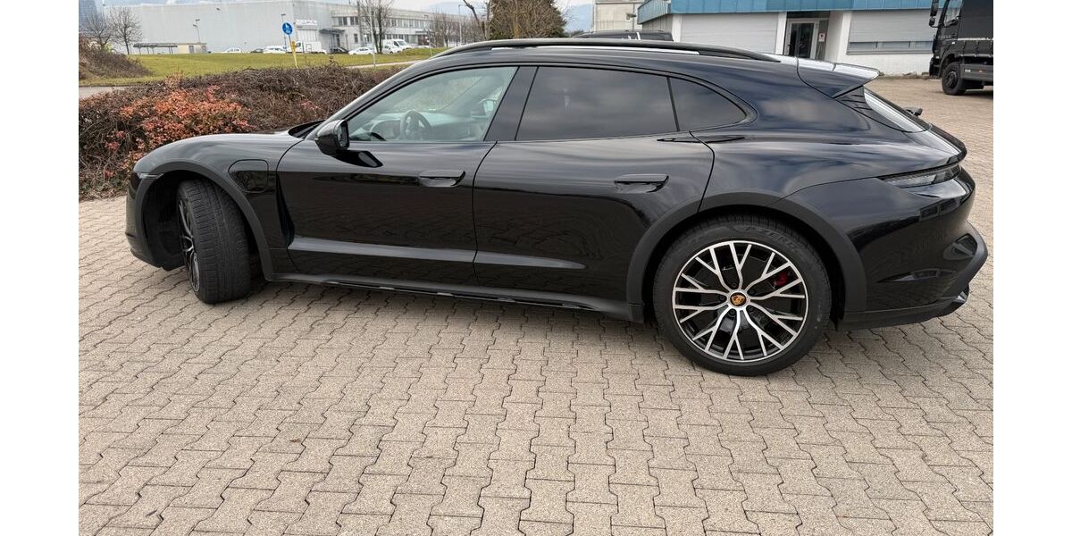 Porsche Taycan 45.000 km 58.900 &euro; Grenzach-Wyhlen 79639