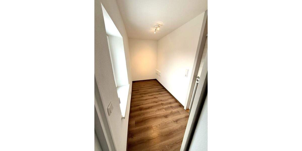Etagenwohnung Ellingen - 4 Zimmer, 140 m&sup2;, 1.470&euro; | Angebot:24391668