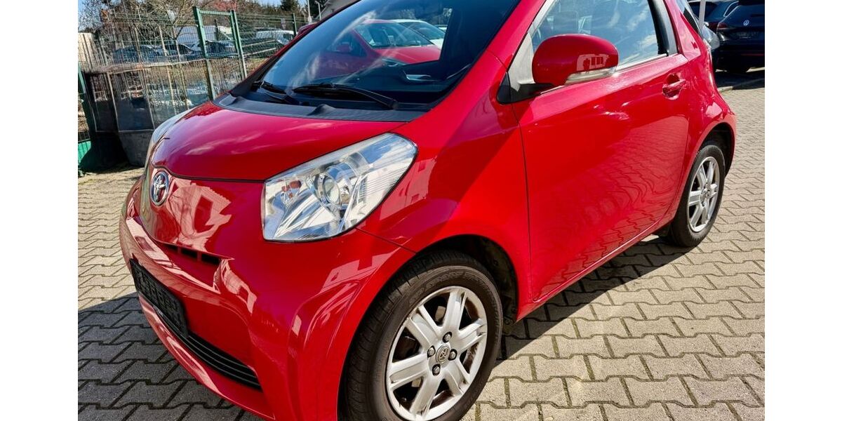 Toyota IQ 142.000 km 2.900 &euro; Zwenkau OT Löbschütz 04442