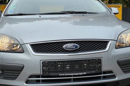 Ford Focus 96.947 km 2.900 € Schorndorf bei Stuttgart 73614