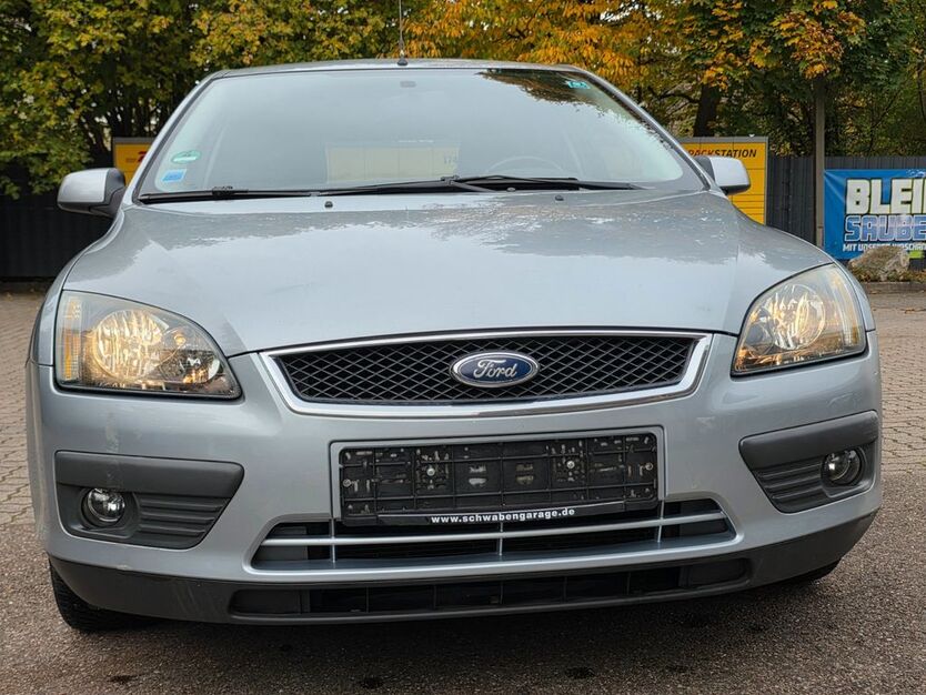 Ford Focus 96.947 km 2.900 € Schorndorf bei Stuttgart 73614