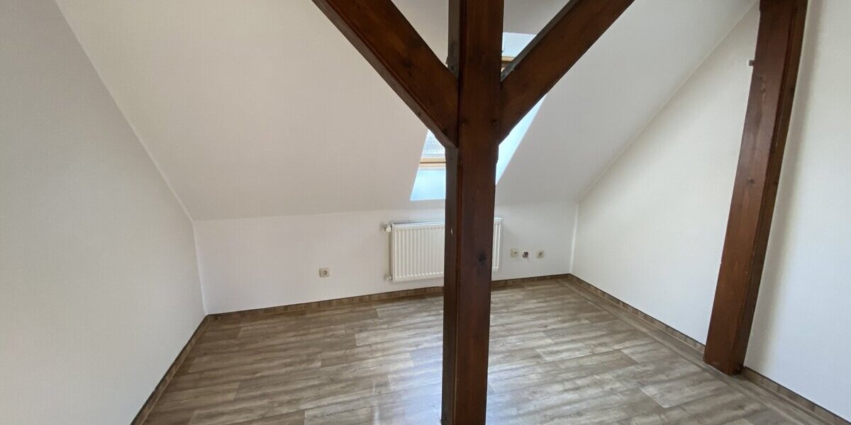 sanierungsbedürftiges Haus mit Garage und Nebengebäude günstig zu verkaufen - Einfamilienhaus Wittstock Sewekow | Angebot:25963874