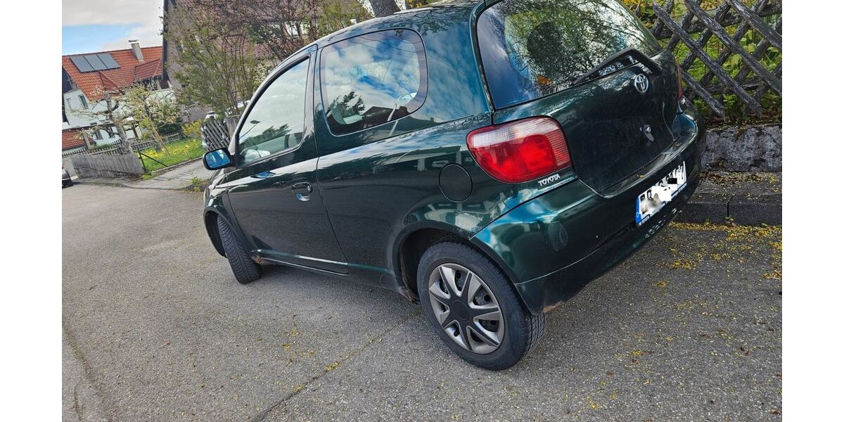 Toyota Yaris 182.800 km 600 &euro; Weil im schönbuch 71093