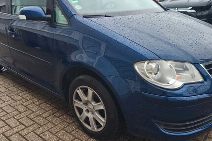 VW Touran 279.000 km 3.250 &euro; Kevelaer 47623