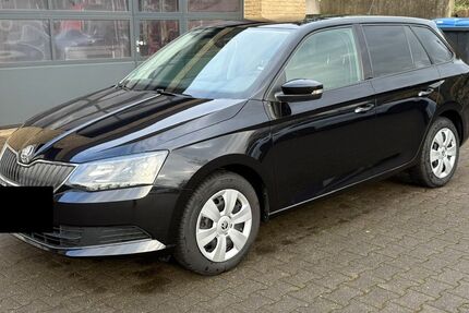 Skoda Fabia 81.000 km 8.600 &euro; Gütersloh 33330