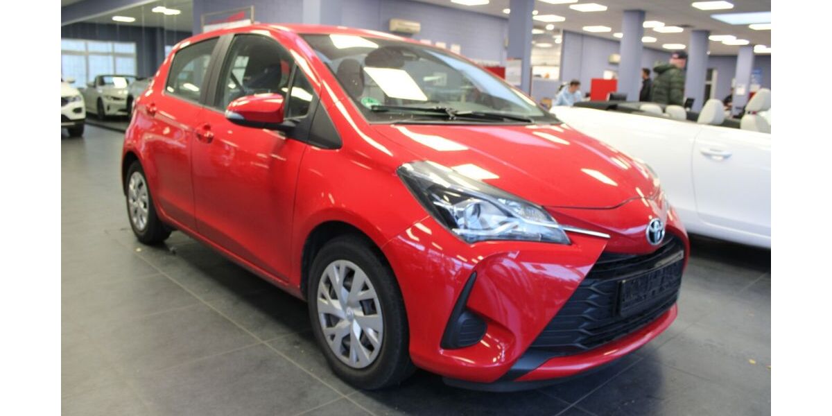 Toyota Yaris 50.592 km 12.980 &euro; Euskirchen 53881