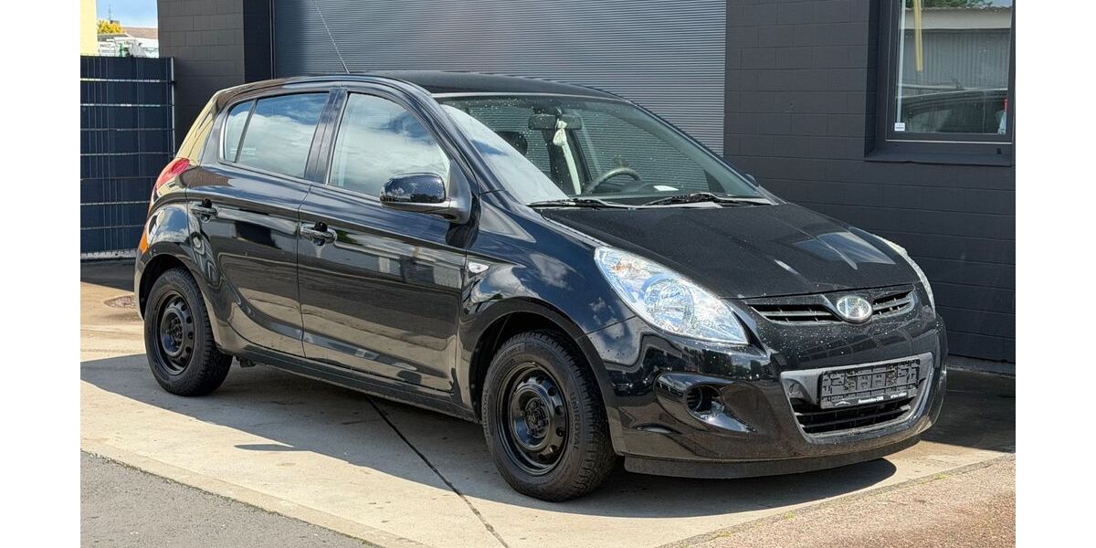Hyundai i20 150.000 km 2.500 &euro; Kassel 34123