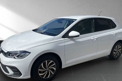 VW Polo 11.212 km 18.475 € Schleswig 24837