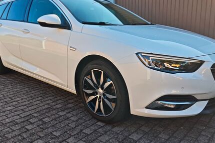 Opel Insignia 138.000 km 9.790 &euro; Vacha 36404