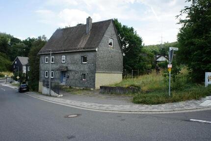 **PREISGÜNSTIGES- SCHIEFERBESCHLAGENS FACHWERKHAUS MIT ALTEM BAUMBESTAND IN MUDERSBACH-KEIN DENKMALSCHUTZ- ** - Haus Mudersbach Birken | Angebot:27121918