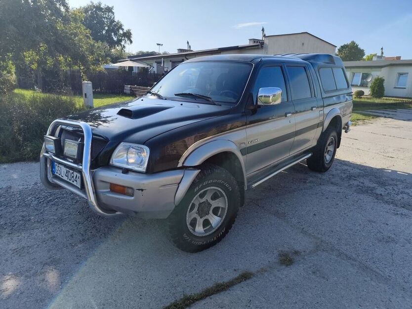 L200