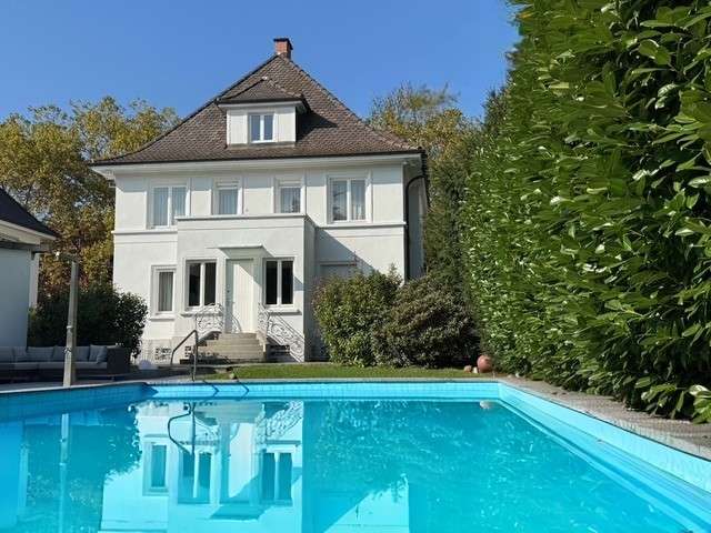 Einfamilienhaus Lörrach - 8 Zimmer, 250 m&sup2;, 1.400.000&euro; | Angebot:26376316