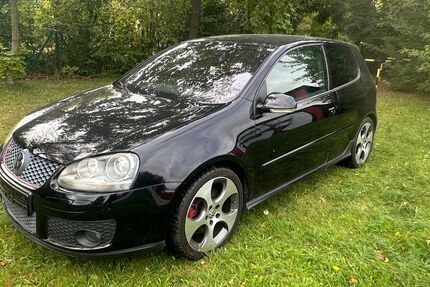 VW Golf 189.000 km 3.500 &euro; Lübbenau 03222