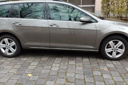 VW Golf 225.000 km 7.100 &euro; Berlin 10707