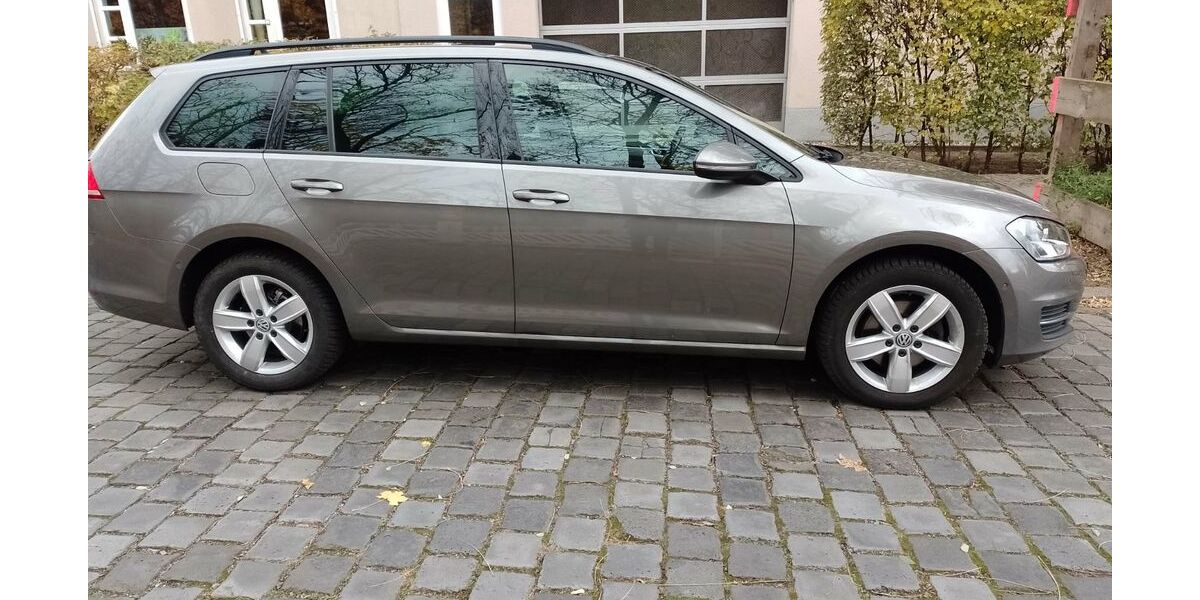 VW Golf 225.000 km 7.100 &euro; Berlin 10707