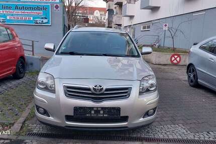 Toyota Avensis 121.000 km 3.990 &euro; Berlin 12105
