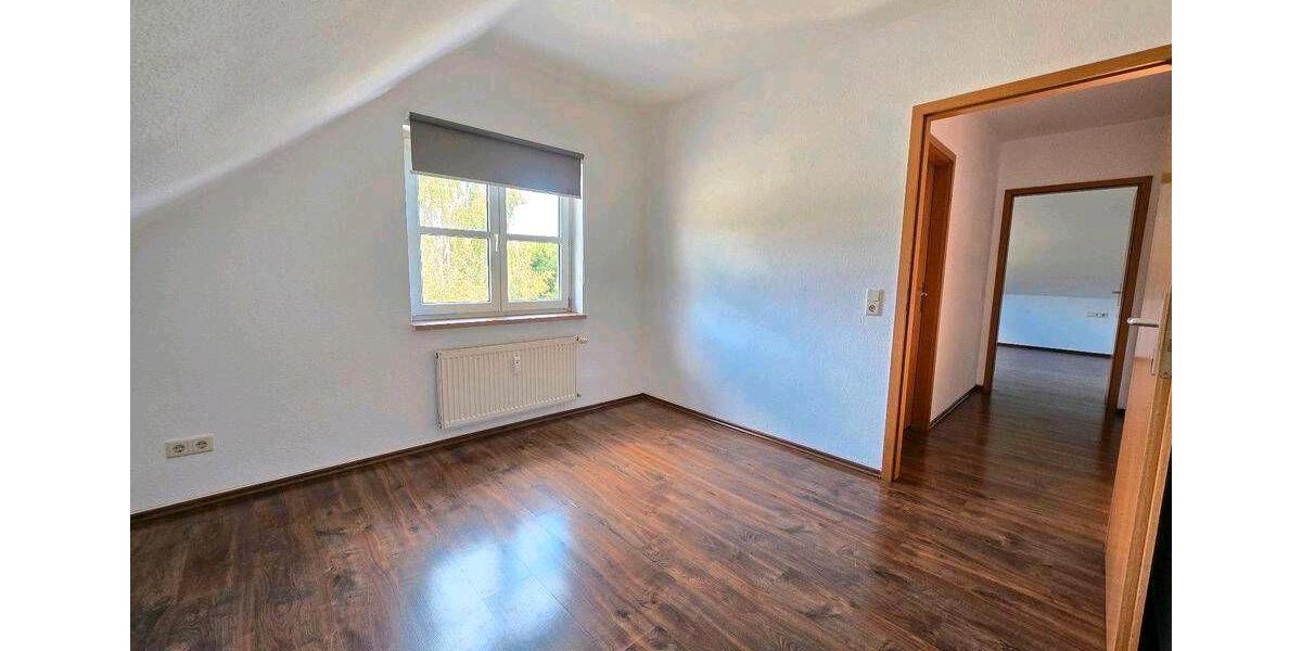 Etagenwohnung Bad Blankenburg - 4 Zimmer, 90 m&sup2;, 92.000&euro; | Angebot:26940657