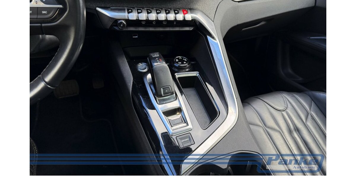 Peugeot 3008 Allure*AHK*R+F-Cam*Tempo*Navi*SHZ* 135.138 km 15.890 &euro; Berlin 13187