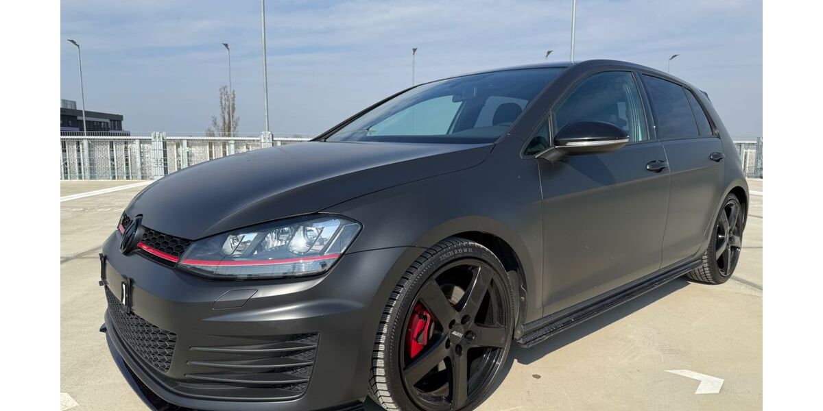 VW Golf 226.000 km 8.600 &euro; Würzburg 97082